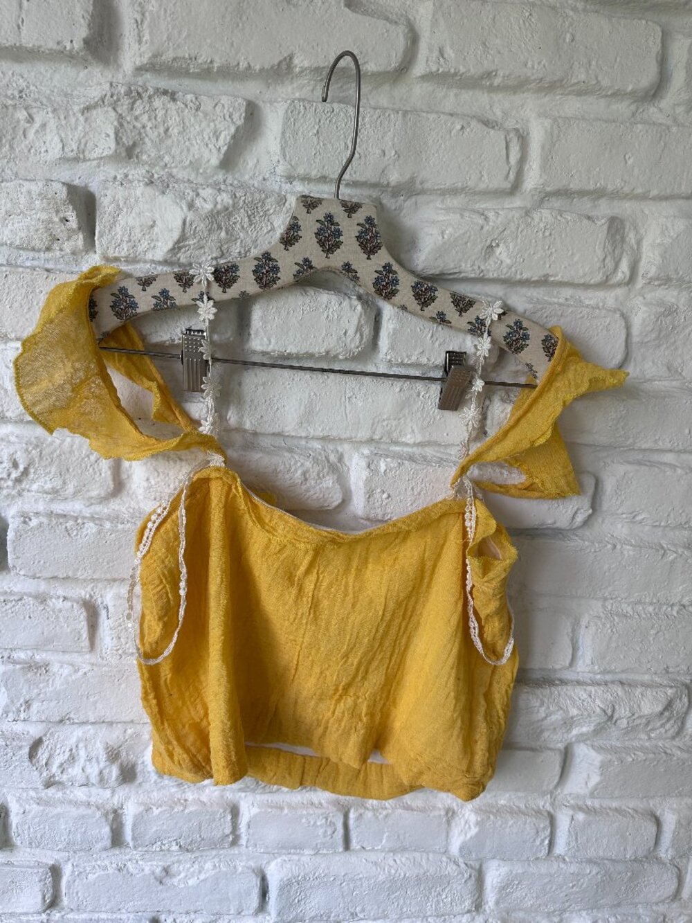 Jen’s Pirate Booty Daisy Crop Top